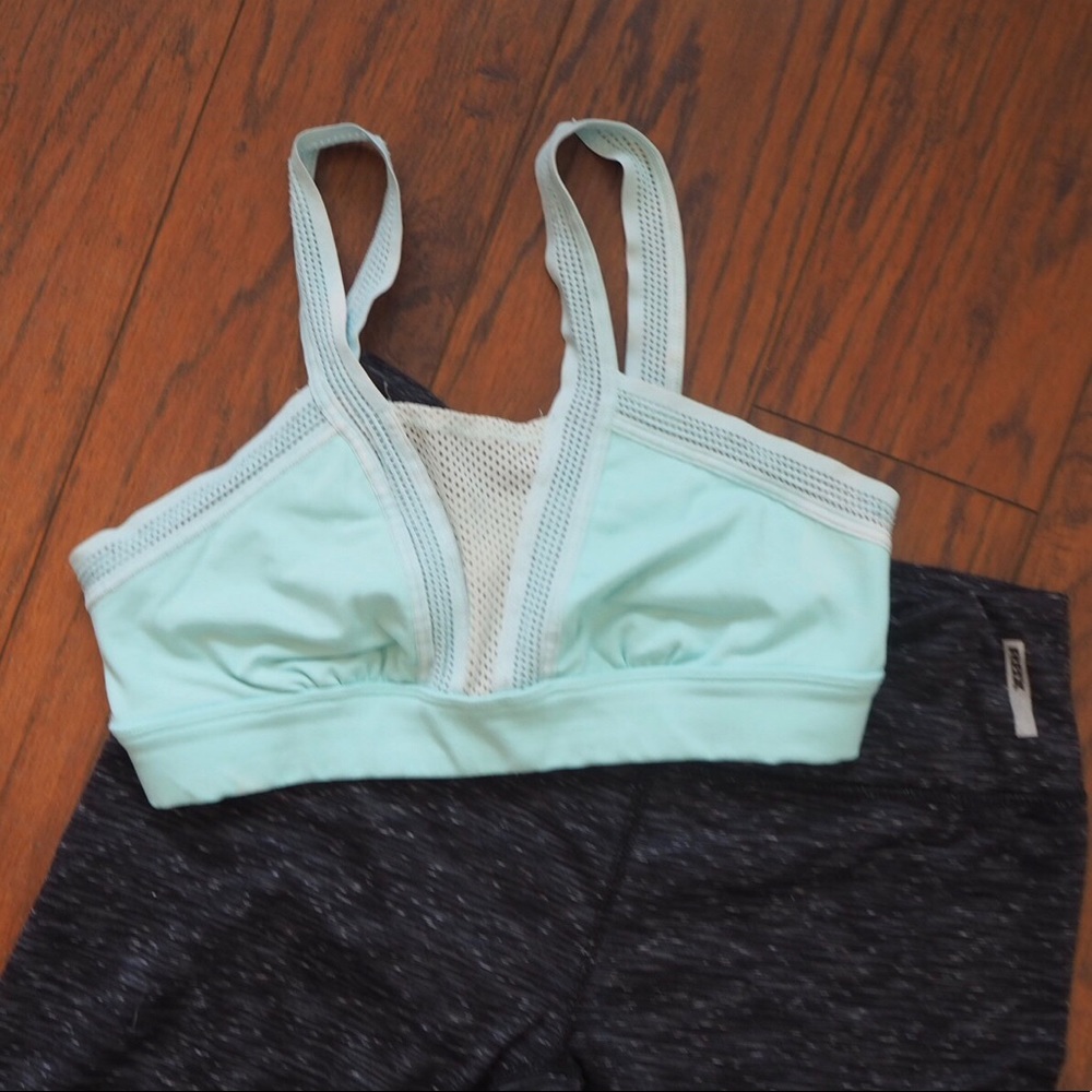 Aerie V Neck Sports Bra